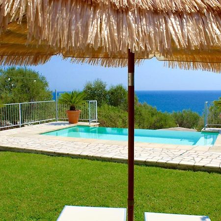 Amoru Bed & Breakfast Castro  Экстерьер фото